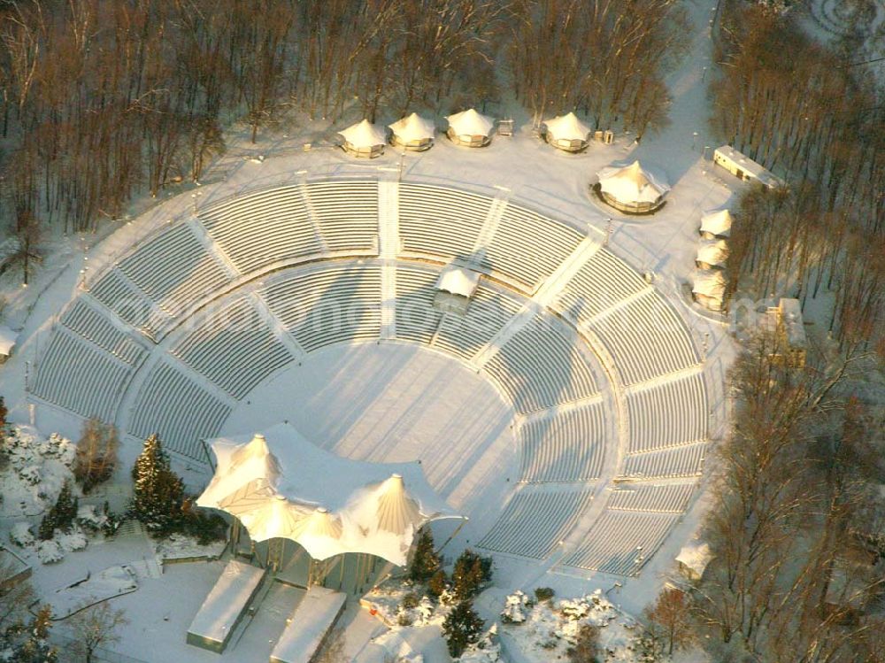 Berlin-Wuhlheide from above - ; Blick auf die verschneite Ferilichtbühne in der Wuhlheide-Köpenick.