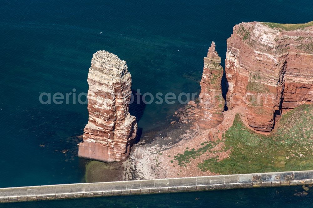 Helgoland from the bird's eye view: The detached rock needle / surf pillars Tall Anna on Helgoland in Schleswig-Holstein