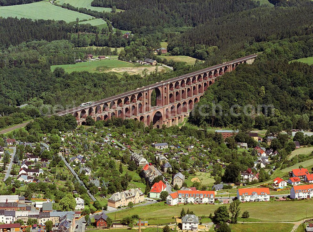 Netzschkau from above - Die Göltzschtalbrücke in der Nähe von Netzschkau in Sachsen ist eine Eisenbahnbrücke und die größte Ziegelsteinbrücke der Welt. Sie wurde von Prof. Johann Andreas Schubert entworfen. The Göltzschtal bridge near by Netzschkau in Saxony.