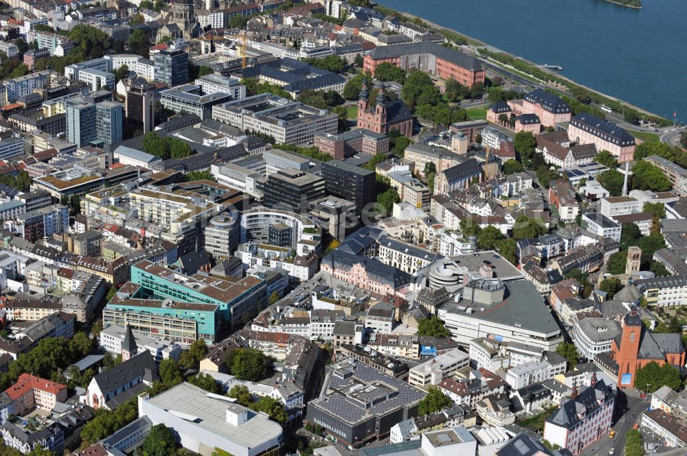 Aerial image Mainz - The elector palace of Mainz is the former residence of the archbishops. Next to the residence is the parliament of Rhineland-Palatinate in the Deutschlandhaus located. In front of it is the catholic church St. Peter, which is one of the most impressive baroque buildings of the town. In the background, the kaiser street with the Christ Church can be seen