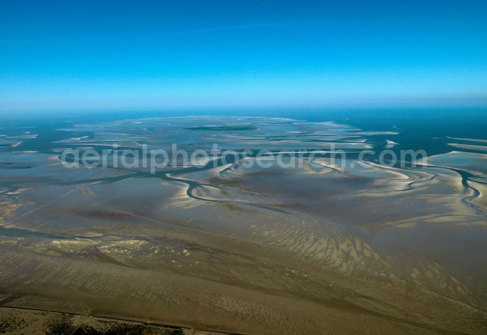 Aerial photograph Cuxhaven - Neuwerk is an inhabited island in the southeastern part of the German North Sea, in the southwestern part of the Elbe estuary. The island, surrounded by the Hamburg Wadden Sea National Park. Politically, the island is part of the Free Hanseatic City of Hamburg