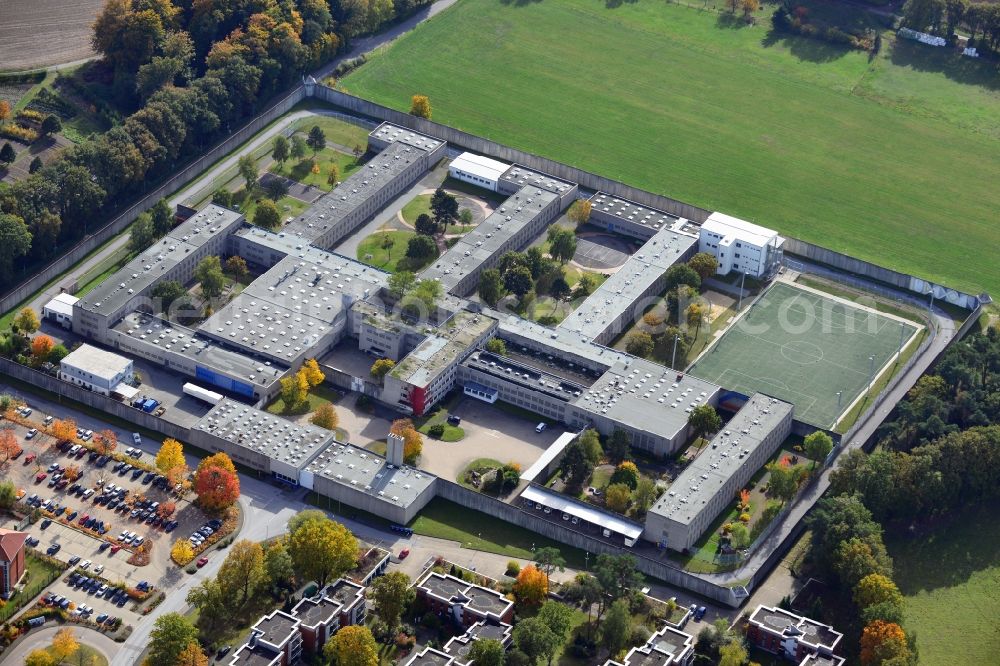 Aerial photograph Brackwede - The prison Bielefeld-Brackwede is an institution of closed execution for men and women in Bielefeld-Brackwede. The Institute is located in the district Ummeln in Bielefeld in Detmold in the northeast of North Rhine-Westphalia