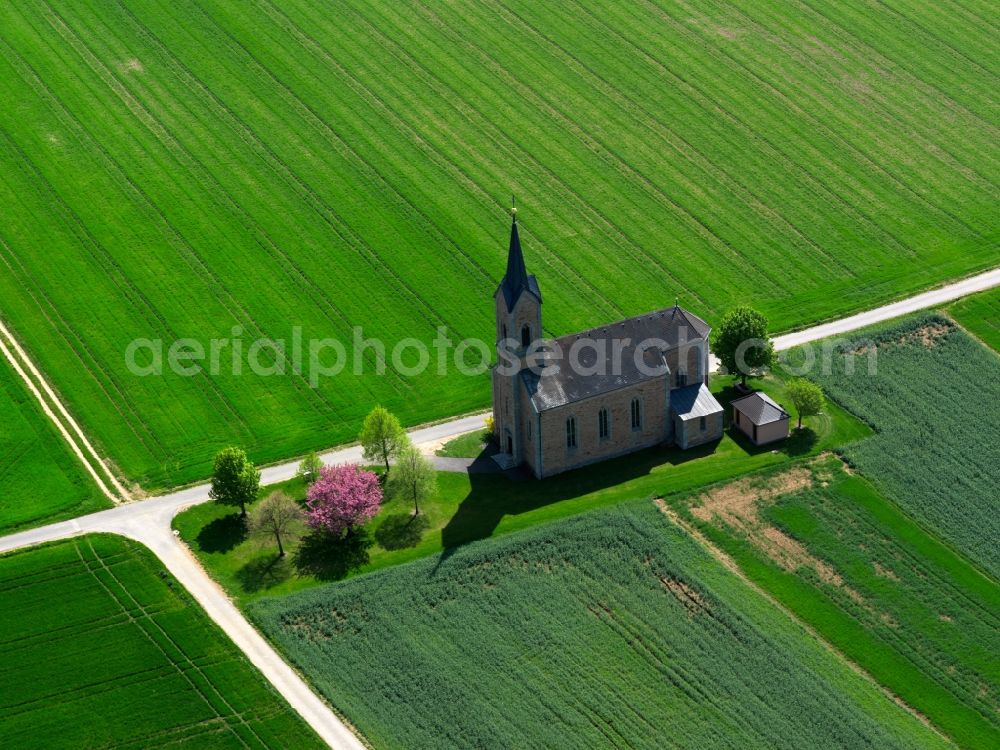 Aerial image Dingolshausen - The pilgrimage church of Mary Help of Christians is to the east, outside the resort. In the years 1874/75 it was built in the Gothic Revival style in 1969 and restored