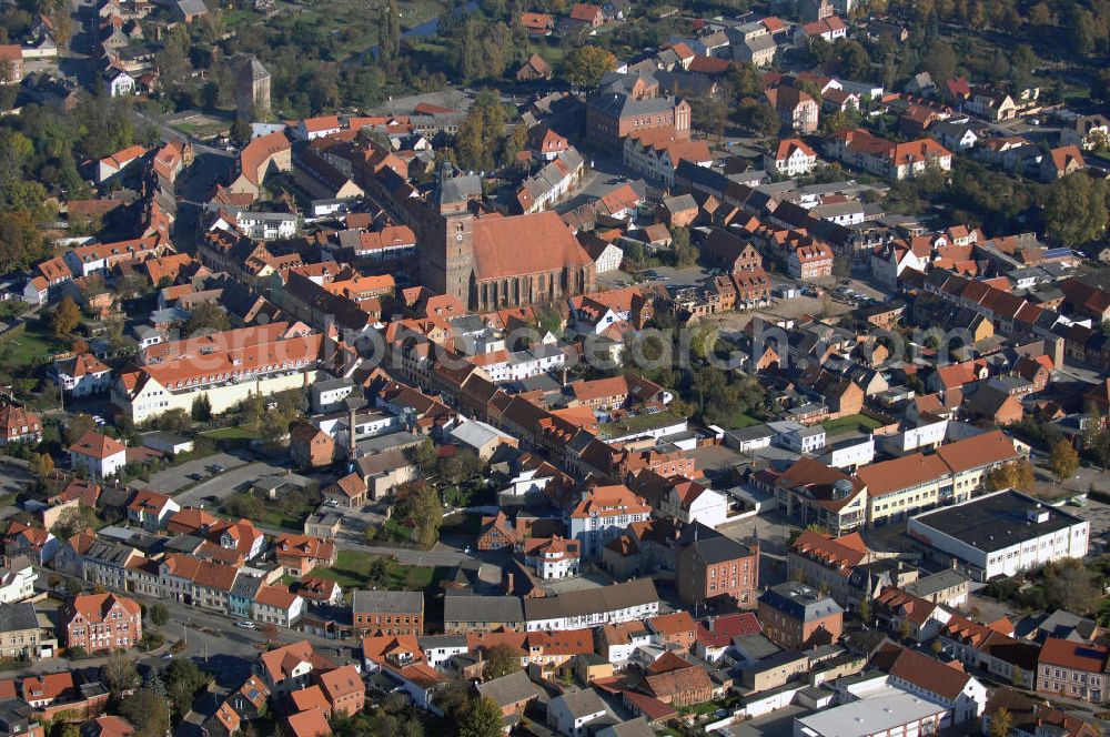 Osterburg from above - Die Kirche St. Nikolai und das Markgraf- Albrecht- Gymnasium. Adresse: Markgraf-Albrecht-Gymnasium, Werbener Straße 1, 39606 Osterburg Tel.: 03937/ 82922 Adresse: Ev. Pfarramt Osterburg (Altmark), Wasserstraße 12, 39606 Osterburg Tel.: 03937/ 82695