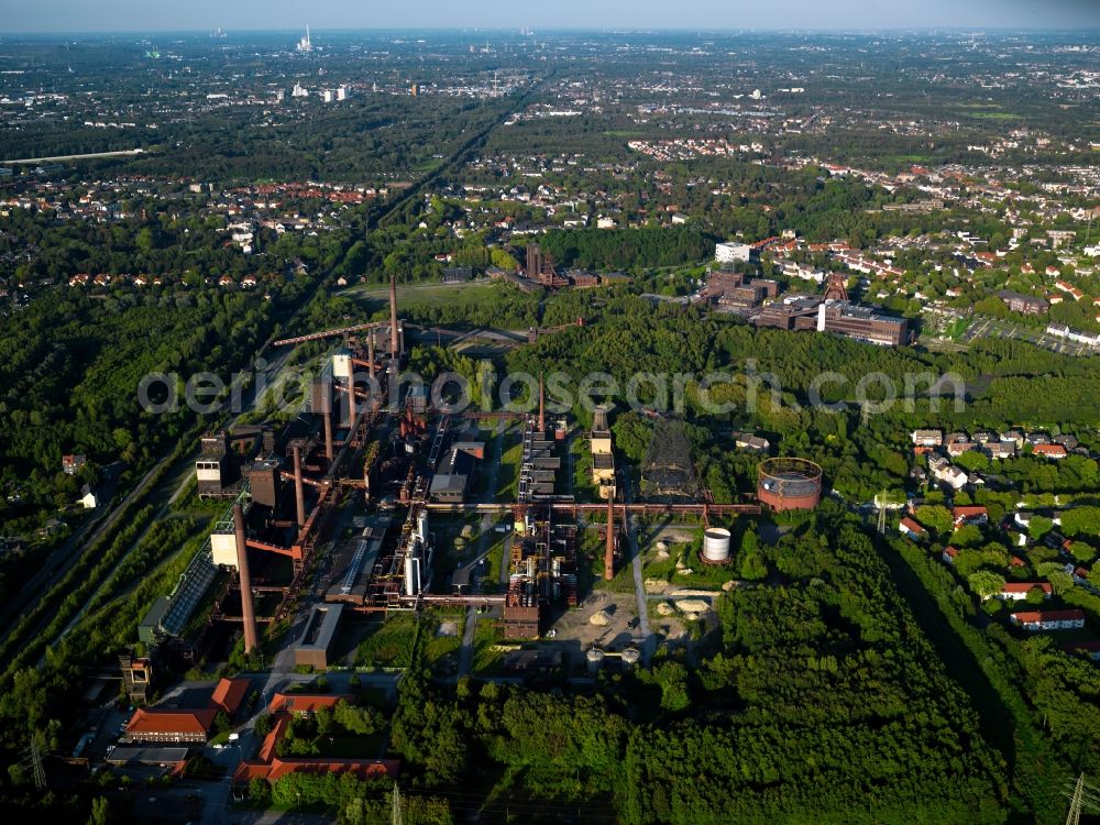 Aerial image Essen - The coke oven plant Zollverein in Essen in the industrial area of Ruhrgebiet in the state of North Rhine-Westphalia. The site was considered as the most modern in Europe and is UNESCO world heritage site today. Due to the steel crisis, the compound was closed and is a protected building today