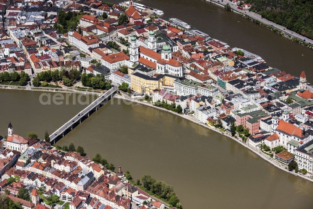 Aerial photograph Passau - The university town of Passau in the state of Bavaria. Because of the junction of the rivers Ilz, Inn and Danube, Passau is also called Three Rivers Town