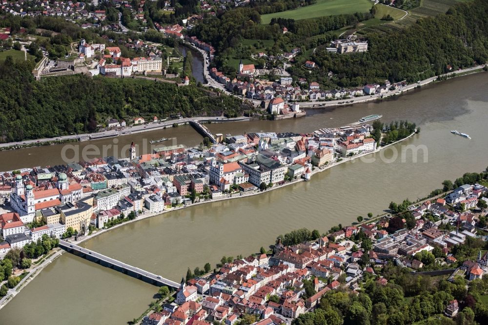 Passau from the bird's eye view: The university town of Passau in the state of Bavaria. Because of the junction of the rivers Ilz, Inn and Danube, Passau is also called Three Rivers Town