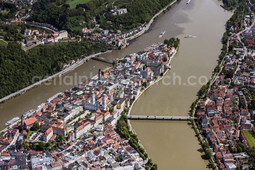 Passau from the bird's eye view: The university town of Passau in the state of Bavaria. Because of the junction of the rivers Ilz, Inn and Danube, Passau is also called Three Rivers Town