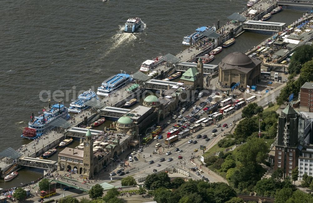 Aerial photograph Hamburg - View of the Hamburger Landungsbrücken and the access building