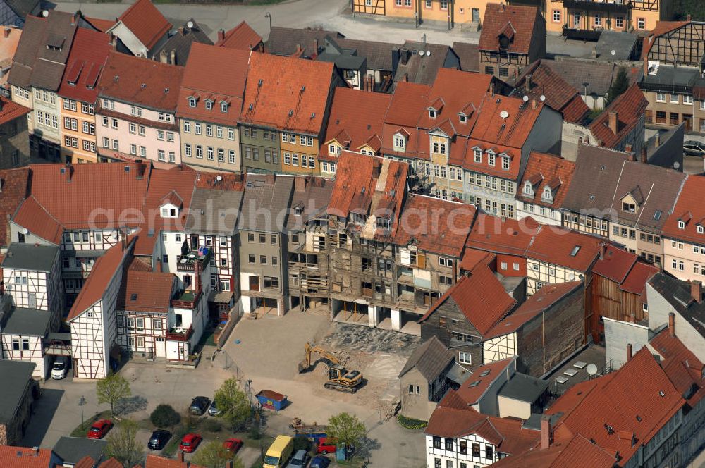 Aerial photograph Bad Langensalza - Blick auf die Marktstraße. Gebaut wurden die Ackerbürgerhäuser 1711, nachdem die Stadt zuvor gebrannt hatte. Sie wurde wir die ganze Altstadt restauriert und 1986 wurde die Straße für den Autoverkehr gesperrt. An ihrem oberen Ende befindet sich das Rathaus, am Unteren der Marktplatz.