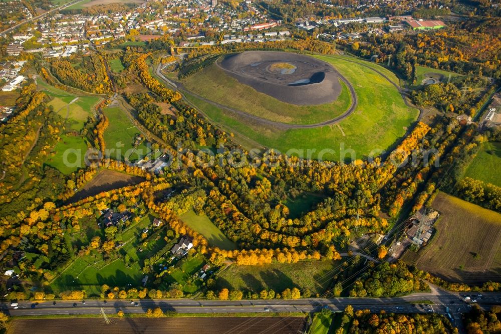 Aerial image Gladbeck - The Mottbruchhalde in Gladbeck in North Rhine-Westphalia. North of Mottbruchhalde is the nature reserve (NSG) Natroper field