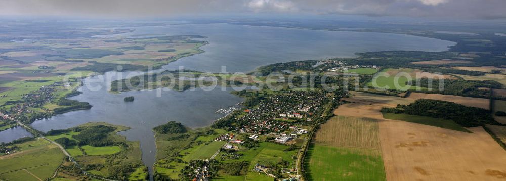 Rechlin from above - Blick über die Müritz in der Mecklenburgischen Seenplatte nach Norden. Die Müritz ist zweitgrößte Binnensee Deutschlands und der größte, der komplett innerhalb Deutschlands liegt. View over the Mueritz in the Mecklenburg Lake District to the north. It is second largest lake in Germany and the largest, which lies entirely within Germany.