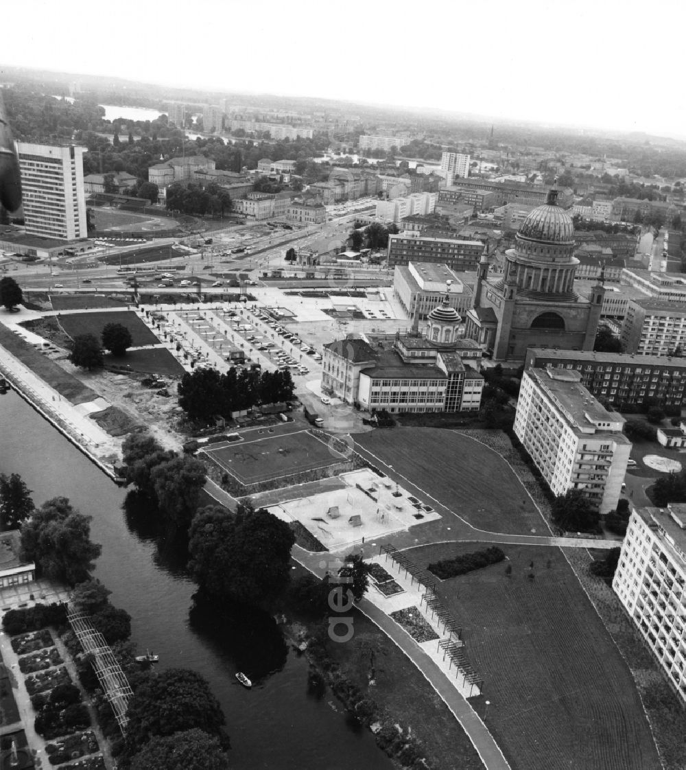 Aerial photograph Potsdam - The St. Nicholas Church is an evangelical church in the Old Market in Potsdam. The building in classical style was designed by Karl Friedrich Schinkel in 1830 to 1837. The construction management took over in 1845 Friedrich Ludwig Persius and August Stiller. Badly damaged towards the end of the Second World War, the St. Nicholas Church consecrated again in 1981 and has since been open to visitors daily