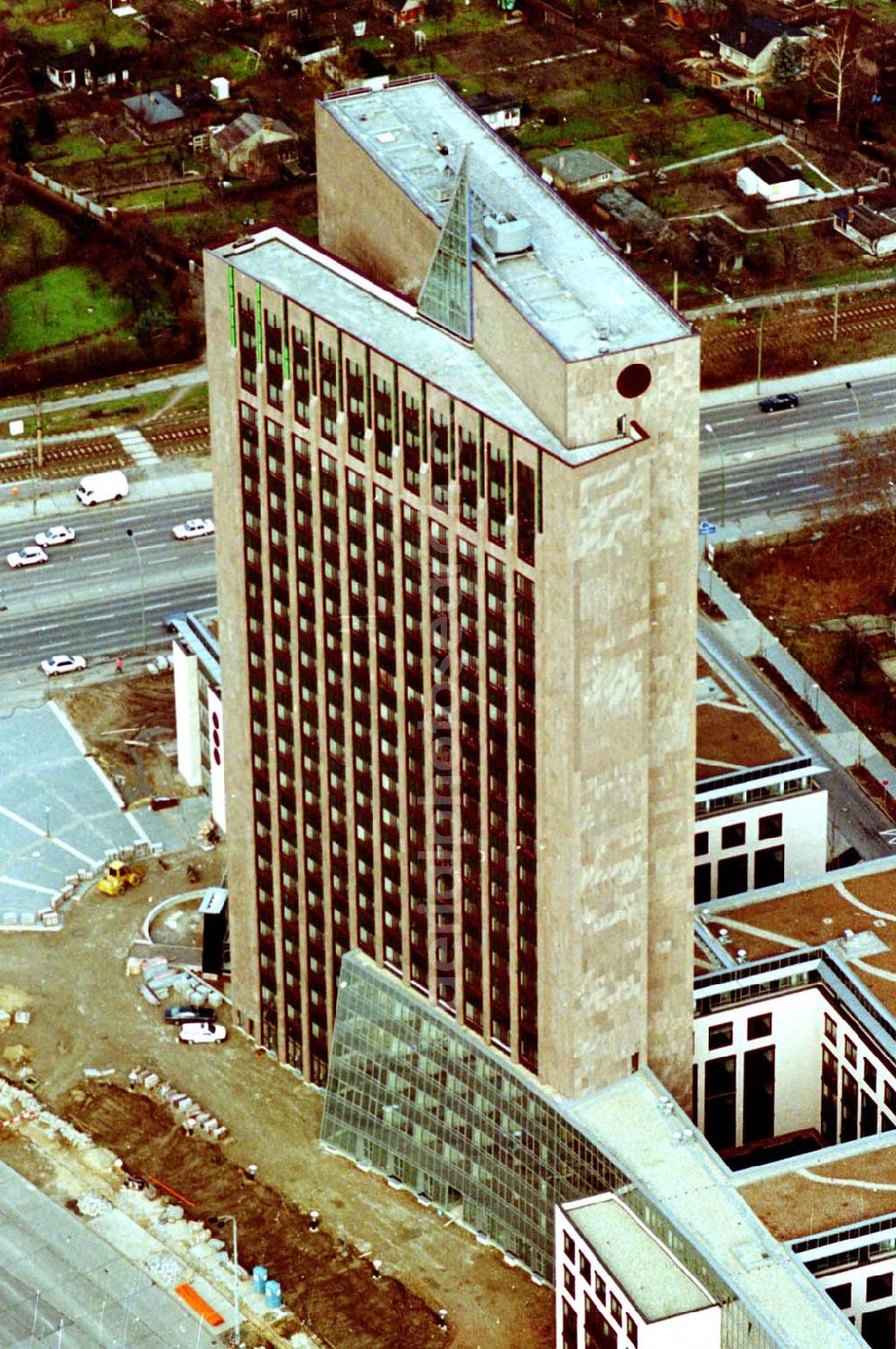 Aerial photograph Berlin - 12.02.1995 die Pyramide Marzahn Rhinstraße