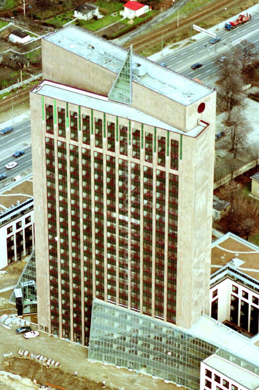 Aerial photograph Berlin - 12.02.1995 die Pyramide Marzahn Rhinstraße