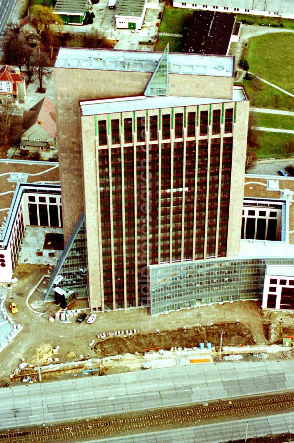 Aerial photograph Berlin - 12.02.1995 die Pyramide Marzahn Rhinstraße