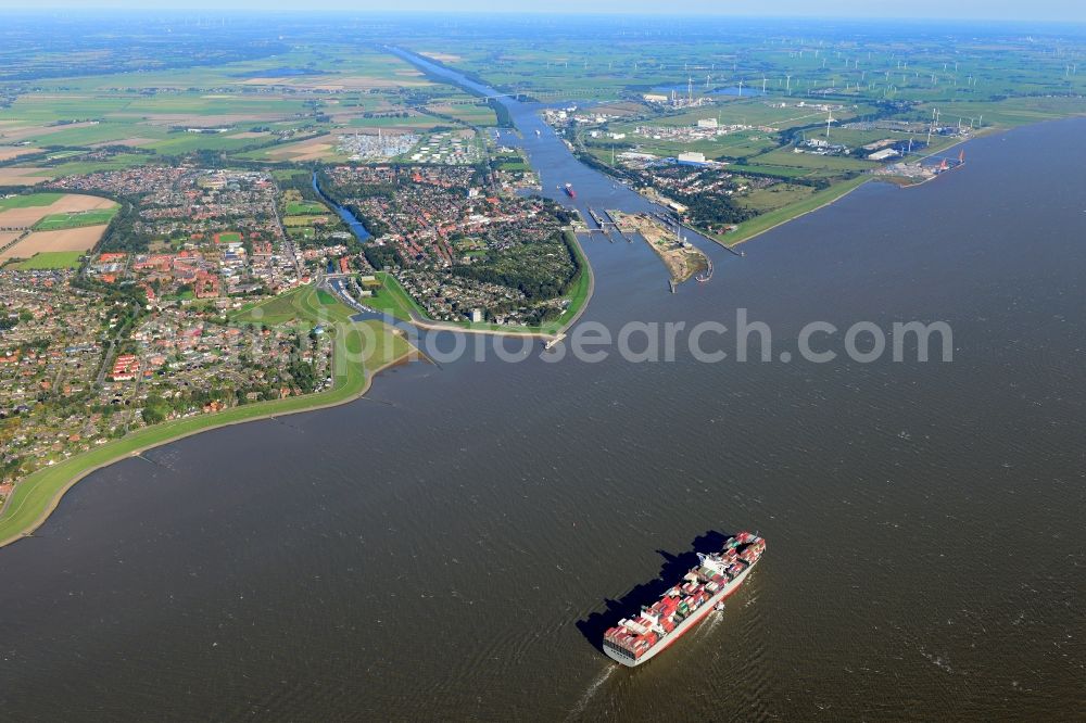 Brunsbüttel from above - The watergate of the North-East Sea Channel in Brunsbuettel at the mouth of the river Elbe in the state of Schleswig-Holstein