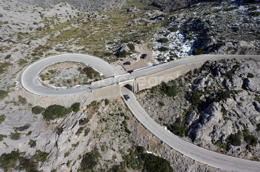 Aerial image SA COLABRA - Photo of a distinctive turning point of the country road MA-2141, which is known as Tie Knot