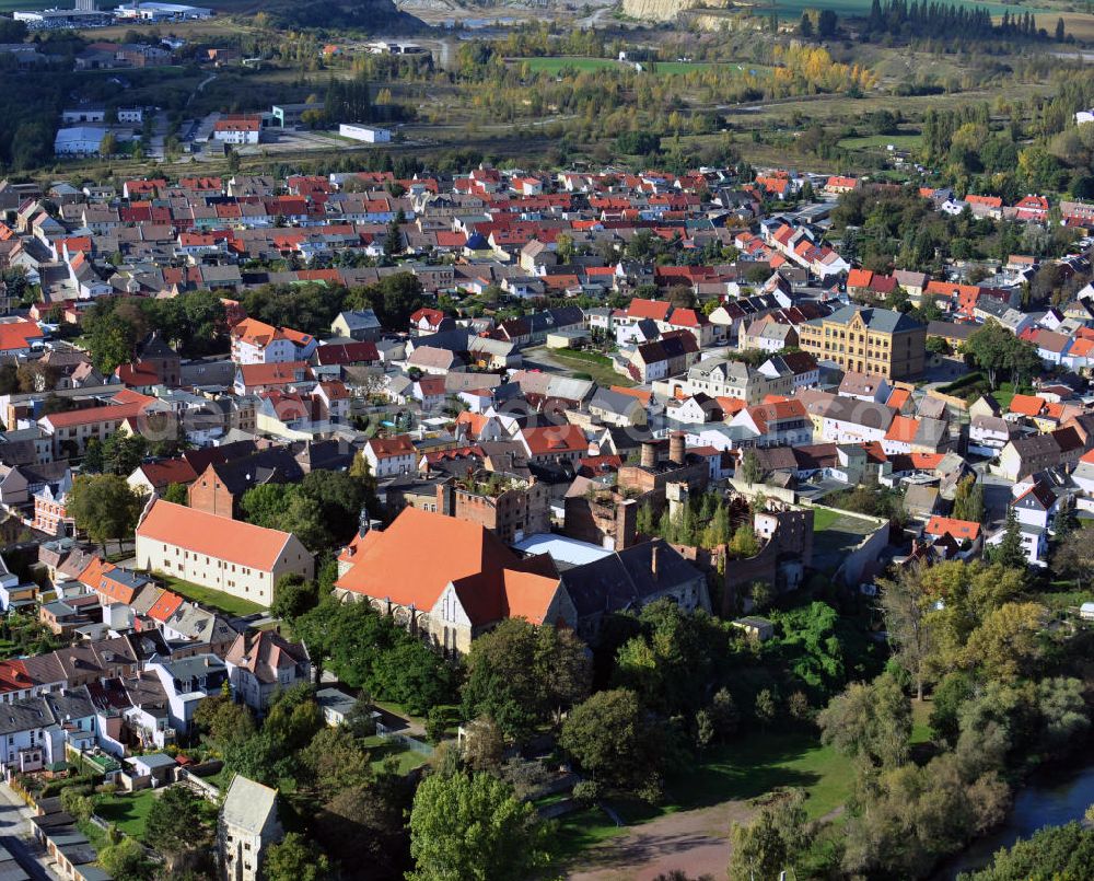 Nienburg / Saale from above - Nienburg is a city in Salzland county in Saxony-Anhalt. The city is located in the Lower Saale Valley Nature Park