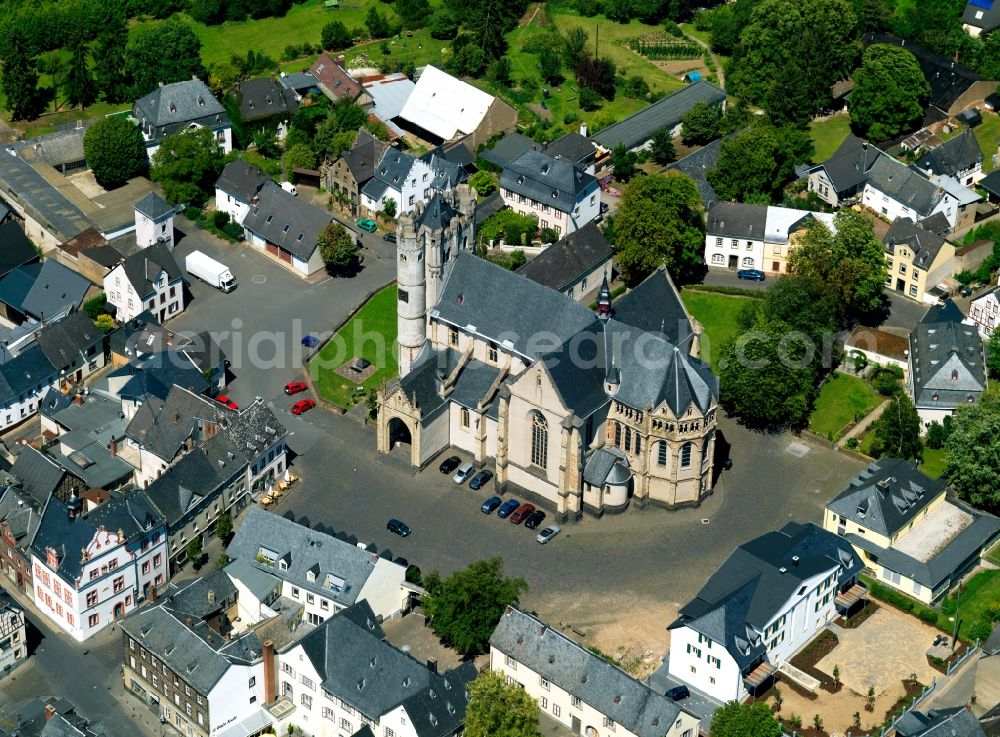 Münstermaifeld from above - The Collegiate Church of St. Martin and St. Severus Church, the former Abbey of St. Martin and St. Severus in Münstermaifeld in the district Mayen-Koblenz. The 12th of the to 13 -Century Romanesque-Gothic church is Maifeld Munster as described. The Collegiate Church of St. Martin and St. Severus is a protected cultural property to the Hague Convention