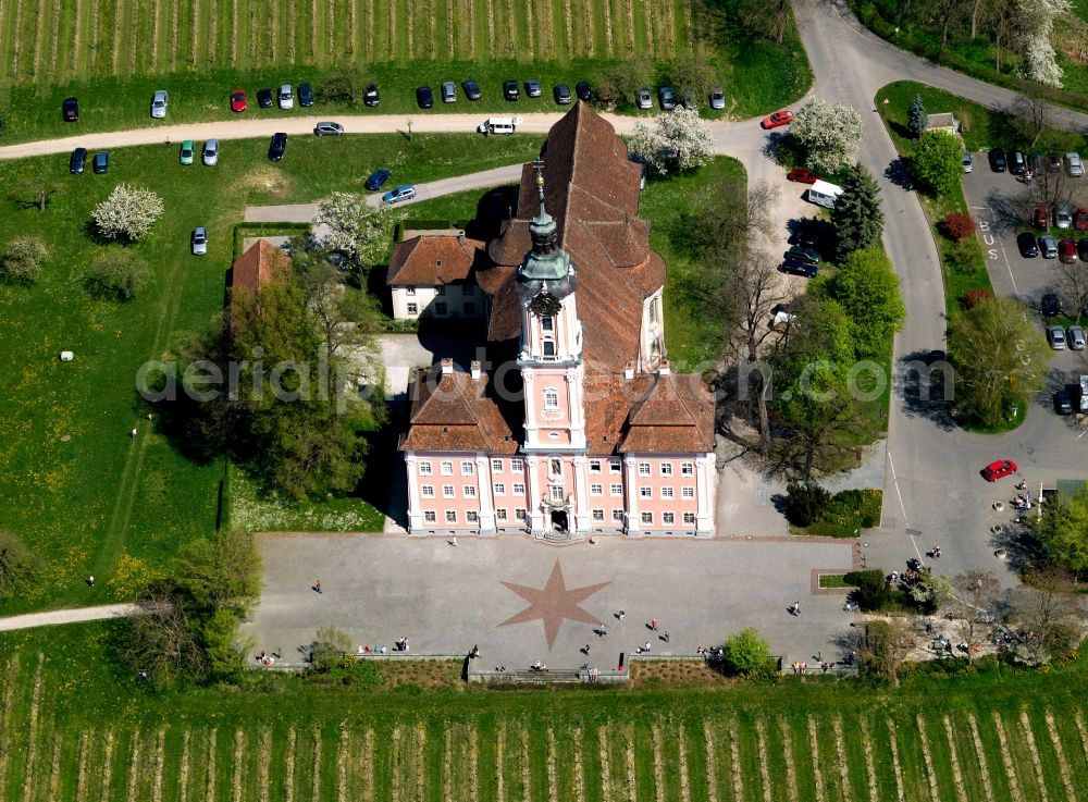 Birnau from the bird's eye view: The pilgrimage church dedicated to Mary Birnau is a baroque church on the north shore of Lake Constance, between the towns and Nußdorf Uhldingen Mühlhofen in Baden-Wuerttemberg. It was built in 1746-1749 by the architect Peter Thumb for the Imperial Abbey of Salem. Since 1946 she is also the parish and places Deisendorf Nußdorf