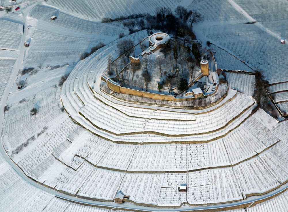 Weinsberg from above - Photo of the ruins Weibertreu, which was probably built in the early 11th century. The castle hill is now almost entirely used for viticulture. Owner is the Justinus Kerner Club