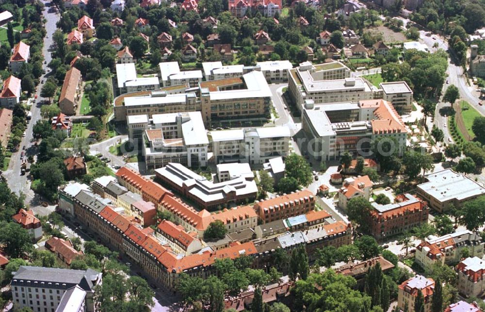 Dresden from the bird's eye view: Dienstleistungszentrum am Flughafen Dresden