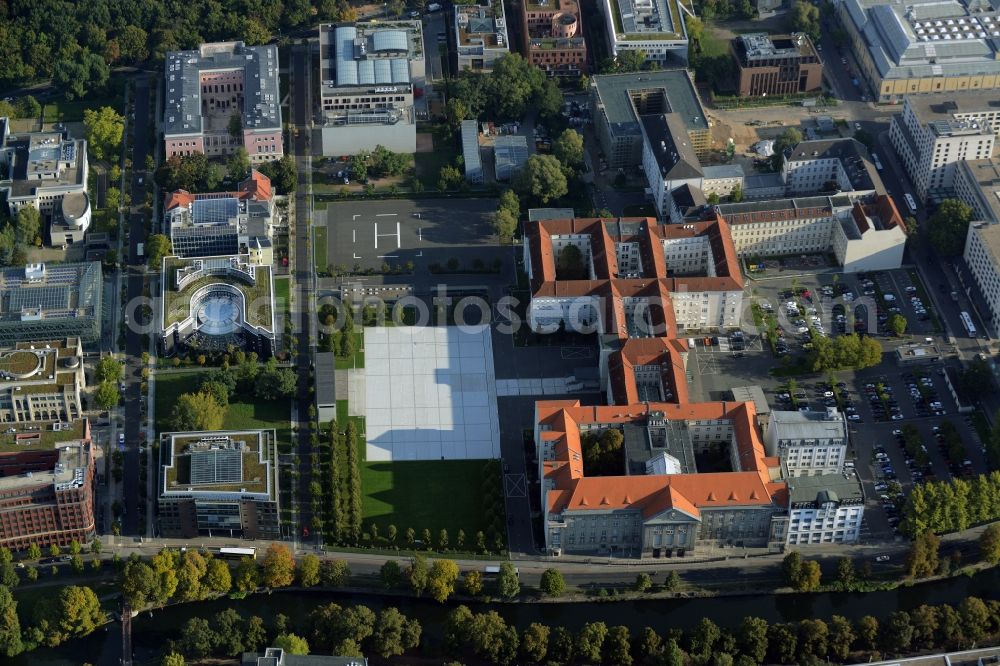 Aerial photograph Berlin - View of the ministry of defence in the Bendlerblock area of the Tiergarten part of Berlin in Germany