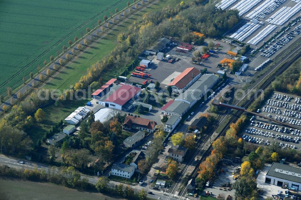 Sülzetal from above - Building and production halls on the premises of DKM Dodendorfer Kunststoff- and Metalltechnik GmbH Am Bahnhof in the district Dodendorf in Suelzetal in the state Saxony-Anhalt, Germany