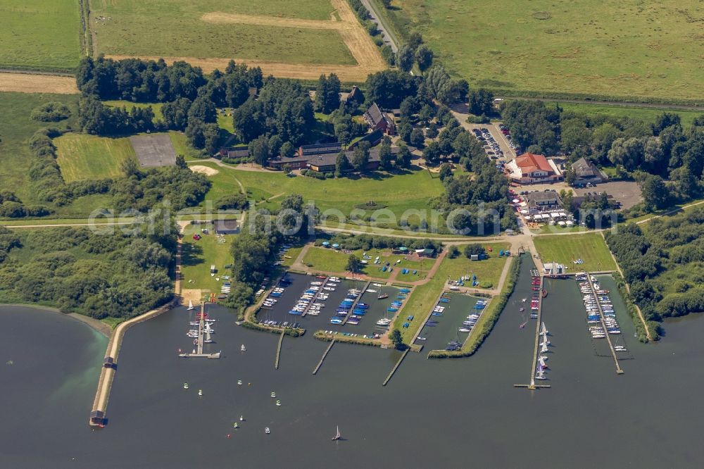 Aerial photograph Lembruch - View at a Sportboat port near the Dümmer Lake near Lembruch in Dümmerland in the federal state of North Rhine-Westphalia NRW