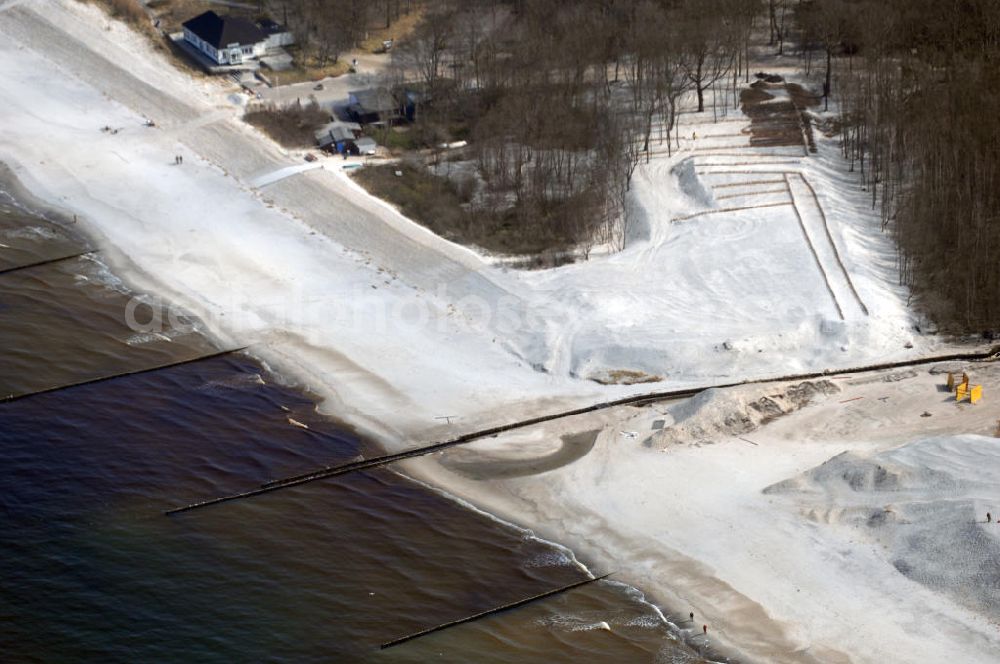 Aerial image Graal-Müritz - Blick auf die Dünenerhöherungs und -verbreiterungsarbeiten an der Schleuse in Graal-Müritz. Kontakt: ARGE Rohde-Nielsen Hegemann; Tel.: 0172/4333428, Hr. Will; Tel.: 0171/3165035, Hr. Brandt / Hr. Hegemann.