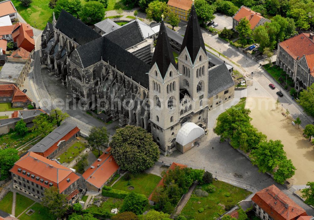 Aerial image Halberstadt - Halberstadt Cathedral on the Romanesque Route in Saxony-Anhalt