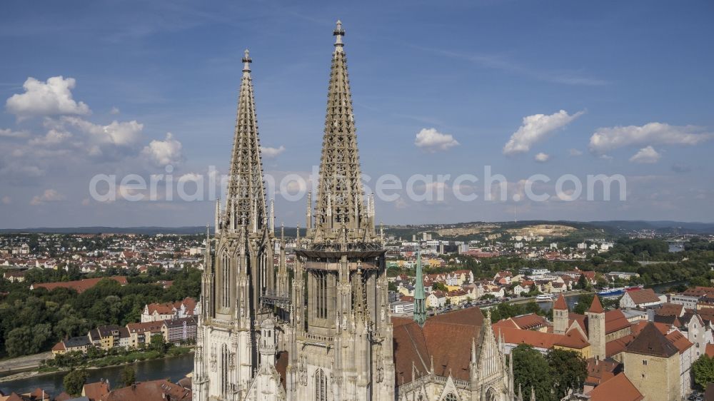 Aerial image Regensburg - Cathedral of St Peter in the center of the historic Old Town of Regensburg in Bavaria