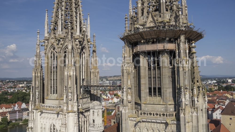 Aerial photograph Regensburg - Cathedral of St Peter in the center of the historic Old Town of Regensburg in Bavaria