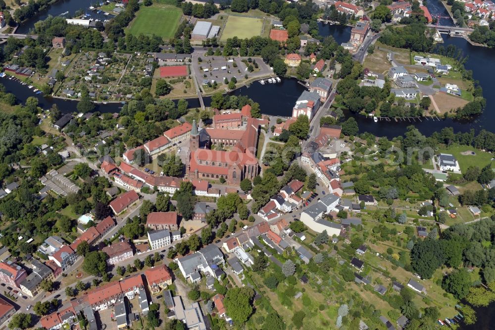 Brandenburg an der Havel from the bird's eye view: Cathedral of St. Peter and Paul at the Burghof in Brandenburg an der Havel in the state of Brandenburg