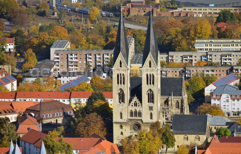 Halberstadt from the bird's eye view: View onto the Halberstadt Cathedral in the old city of Halberstadt in the state Saxony-Anhalt