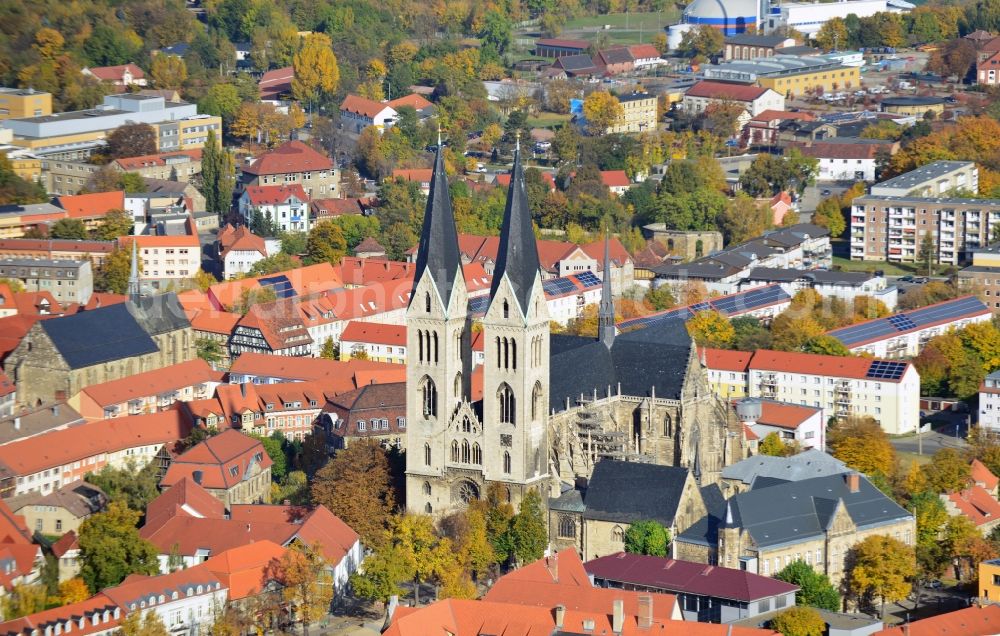 Aerial photograph Halberstadt - View onto the Halberstadt Cathedral in the old city of Halberstadt in the state Saxony-Anhalt