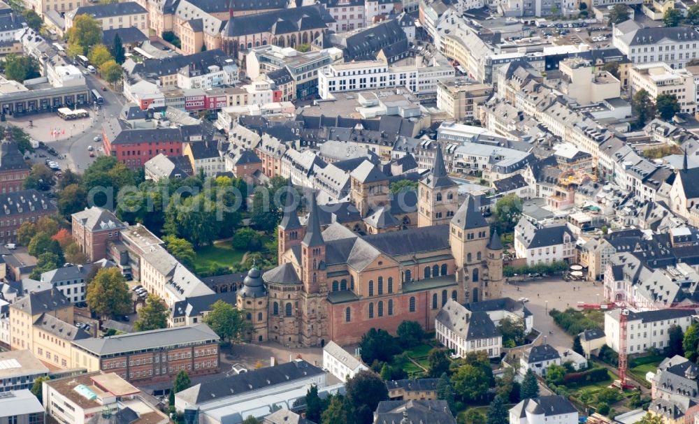 Aerial photograph Trier - Cathedral and Church of Our Lady in Trier in Rhineland-Palatinate. The cathedral stands on the UNESCO list of World Heritage