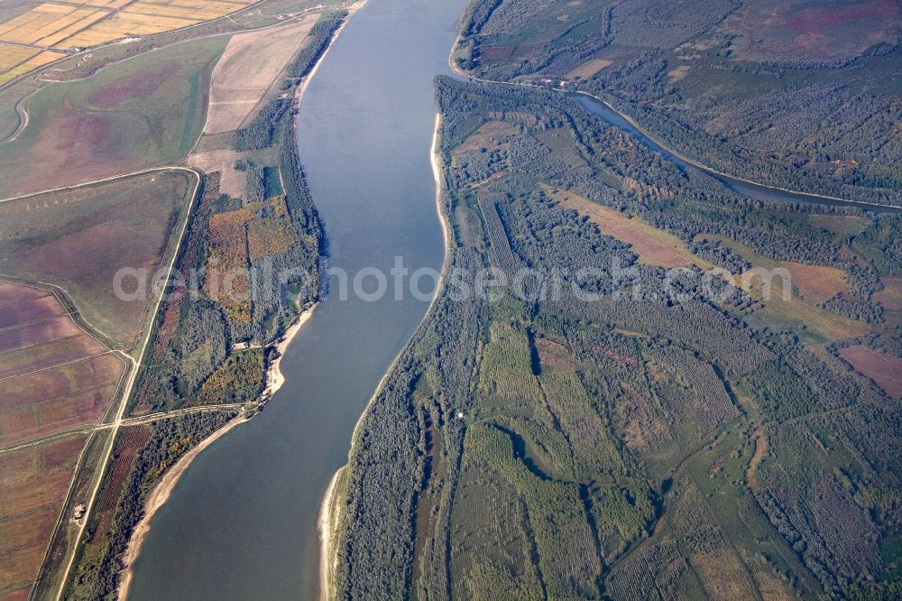 Aerial photograph Harsova - View of a Danube landscape near Harsova in the district / Judetul Constanta in the region Dobruja in Romania