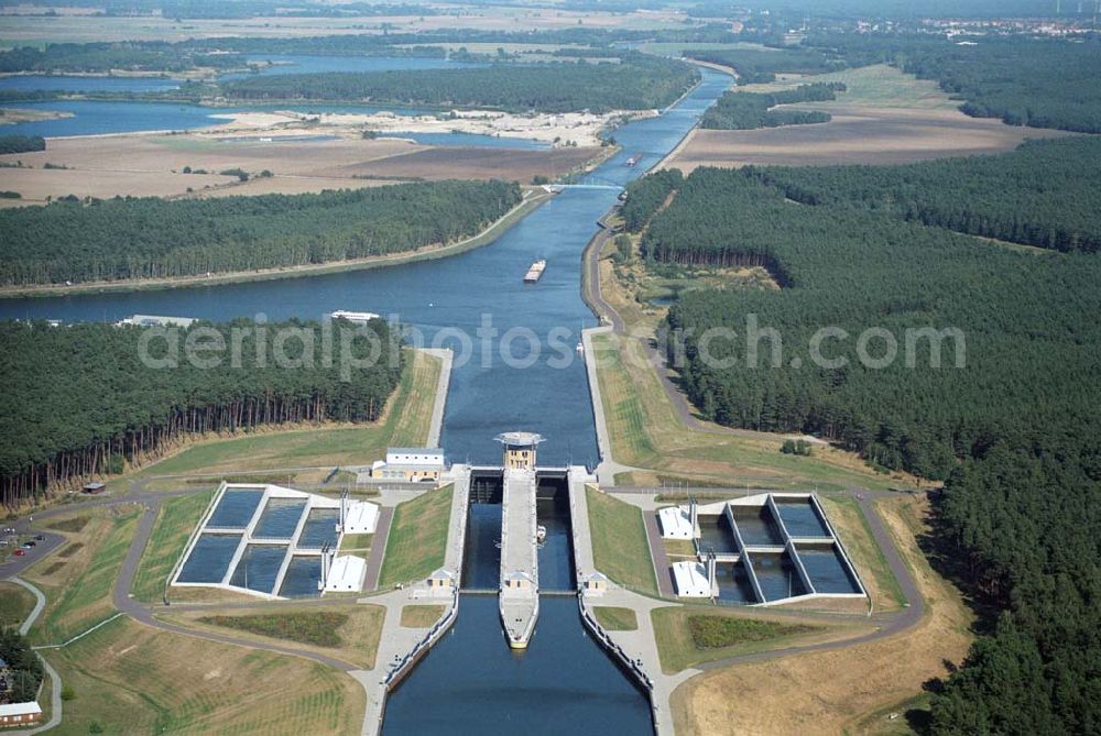 Hohenwarthe from the bird's eye view: Blick auf die Doppelschleuse Hohenwarthe