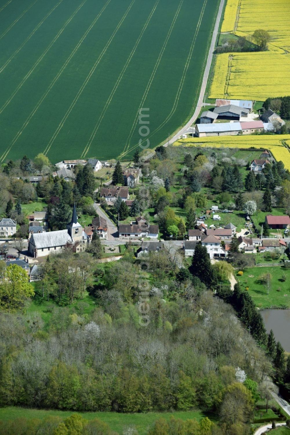 Aillant-sur-Milleron from above - Village view of Aillant-sur-Milleron in Centre-Val de Loire, France