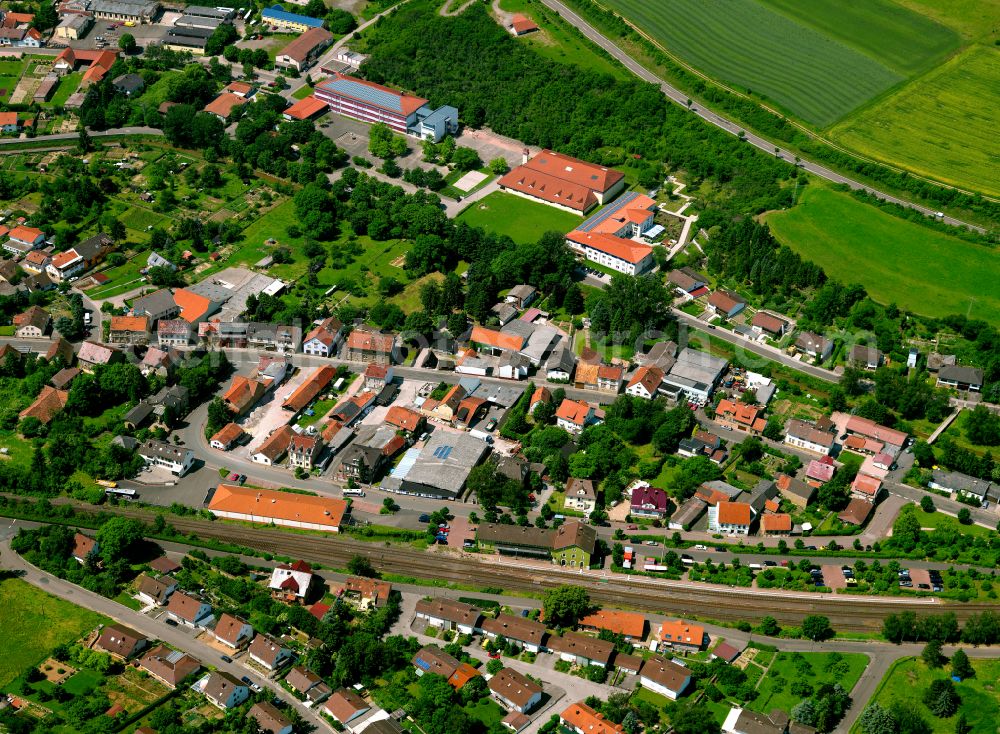 Alsenz from the bird's eye view: Village view in Alsenz in the state Rhineland-Palatinate, Germany