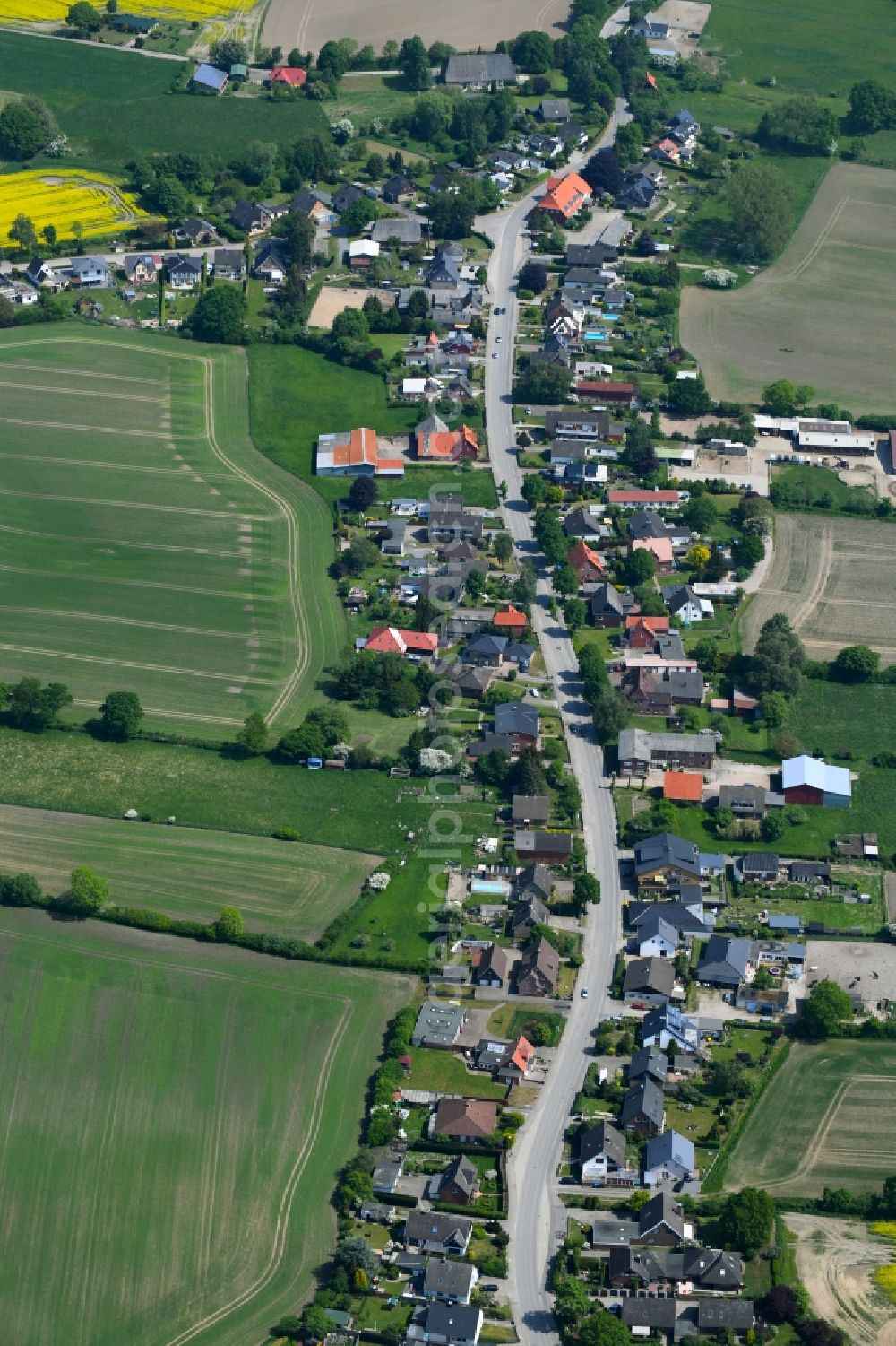 Badendorf from the bird's eye view: Village view in Badendorf in the state Schleswig-Holstein, Germany