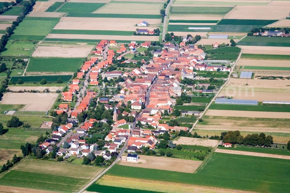 Böbingen from the bird's eye view: Village view in Boebingen in the state Rhineland-Palatinate