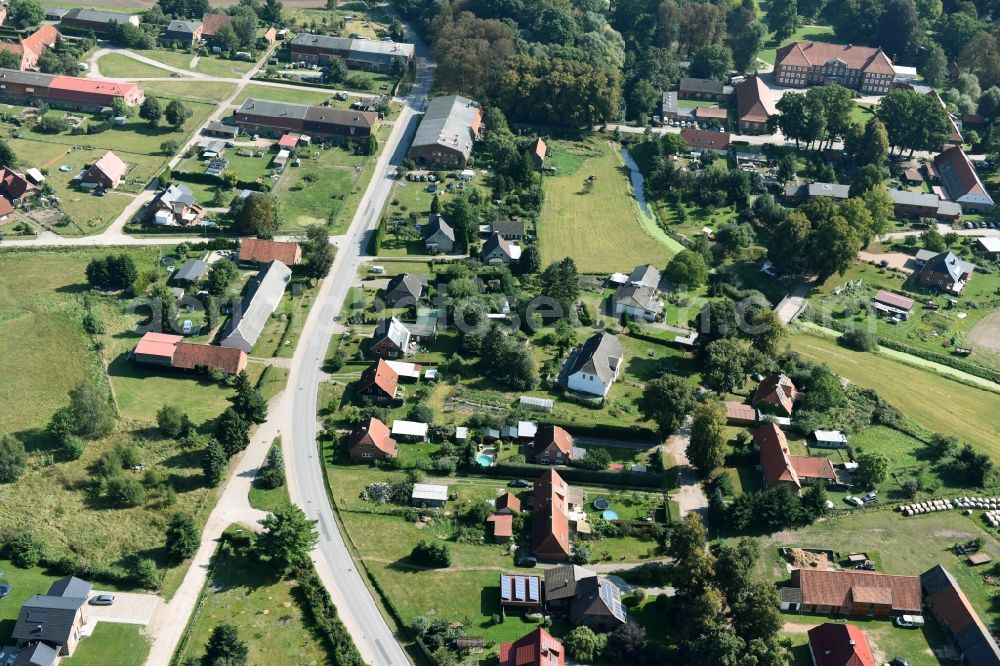 Aerial photograph Dreilützow - Village view of Dreiluetzow in the state Mecklenburg - Western Pomerania