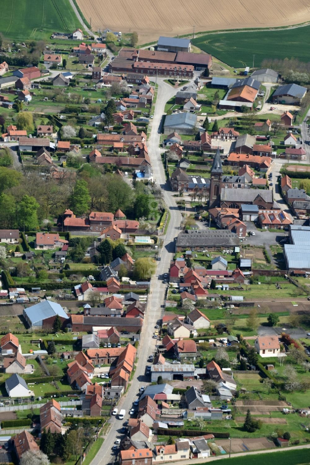 Le Hamel from the bird's eye view: Village view of Le Hamel in Nord-Pas-de-Calais Picardy, France