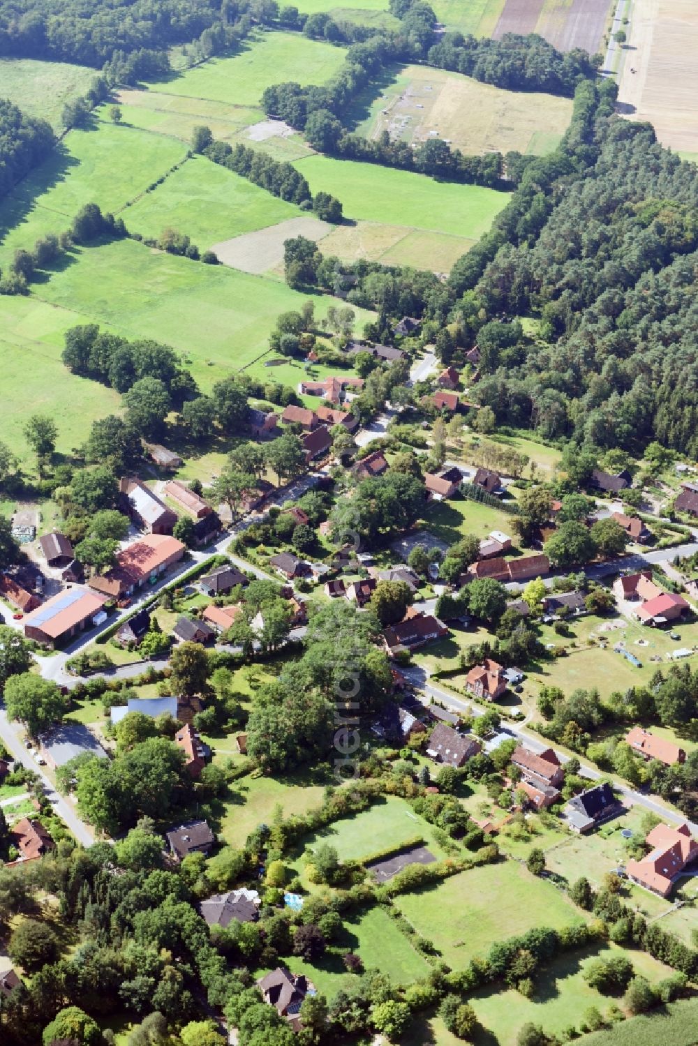 Südergellersen from above - Village view of the district Heiligenthal in Suedergellersen in the state Lower Saxony