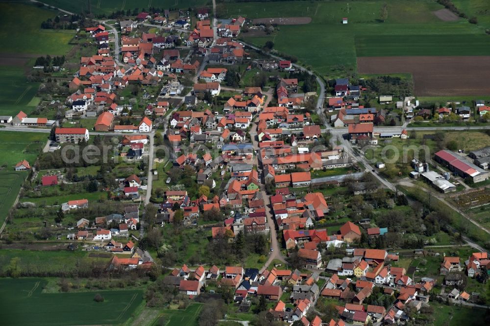 Helbedündorf from the bird's eye view: Village view of Helbeduendorf in the state Thuringia