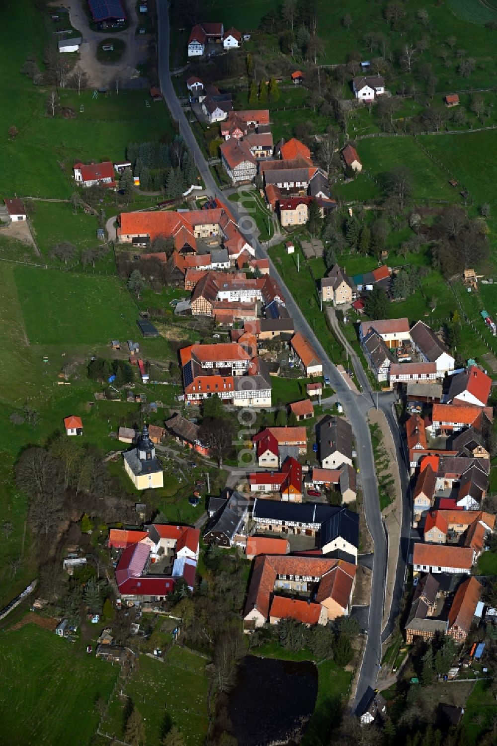 Hellborn from the bird's eye view: Village view in Hellborn in the state Thuringia, Germany