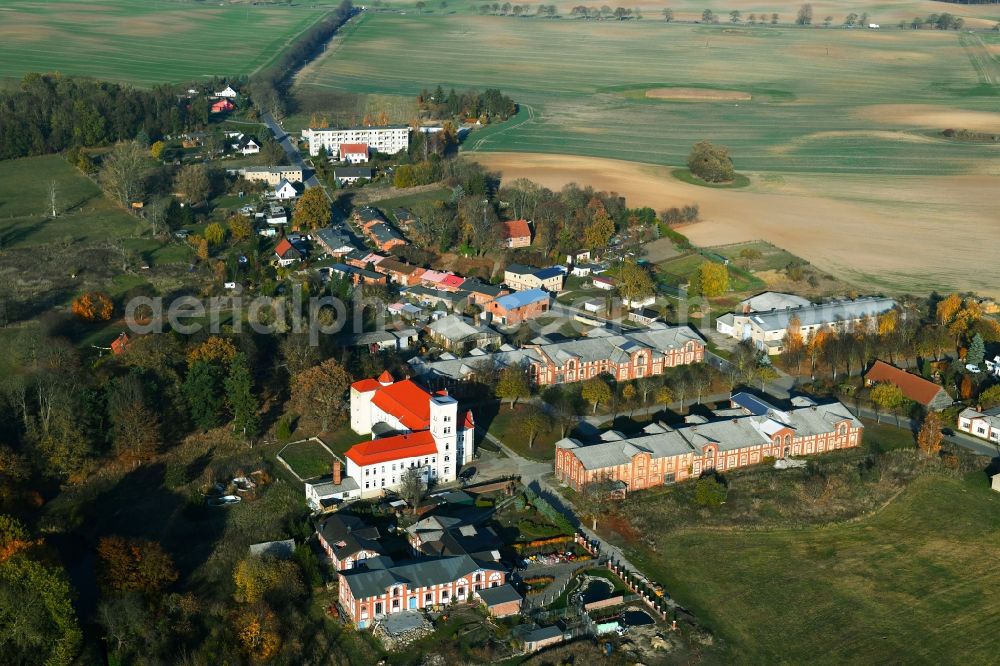 Aerial image Klein Helle - Village view in Klein Helle in the state Mecklenburg - Western Pomerania, Germany